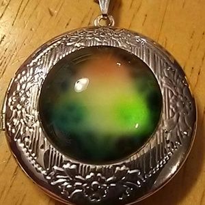 (NWT) Universe Lockett necklace